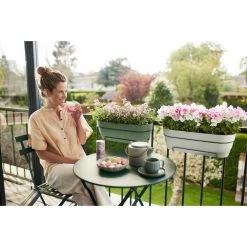 Elho Vibia Campana Balkonbak Allin1 70 Cm Groen -Tuin Verkoop elho vibia campana balkonbak allin1 70 cm groen 1000x1000 64aebaf87e645 l