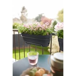 Elho Vibia Campana Balkonbak Allin1 70 Cm Zwart -Tuin Verkoop elho vibia campana balkonbak allin1 70 cm zwart 1000x1000 64aebafa37ca2 l